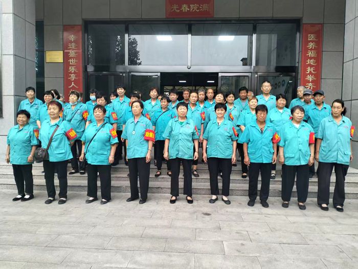 員工在學(xué)習(xí)“文化自信，民族復(fù)興”